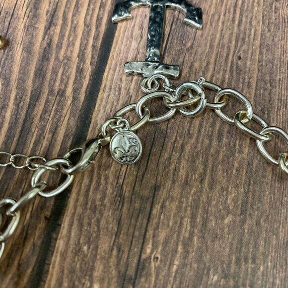 Fleur De Lis Clip On Charm Necklace - Picture 5 of 5